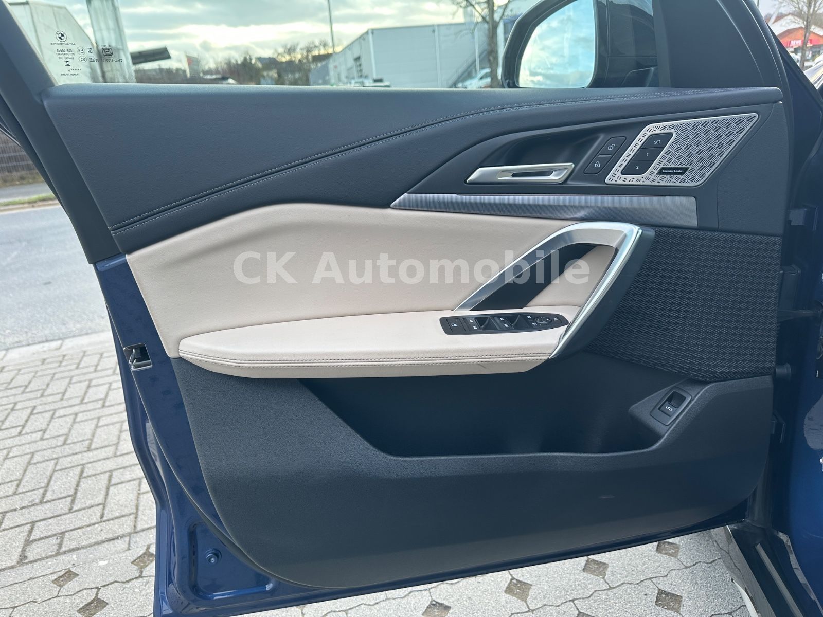 Fahrzeugabbildung BMW X1 20d xDrive xLine/Navi/Head-Up/Pano/LED/360°