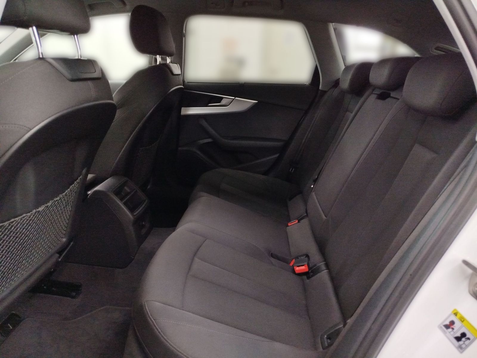 Audi A4 - Bild 10