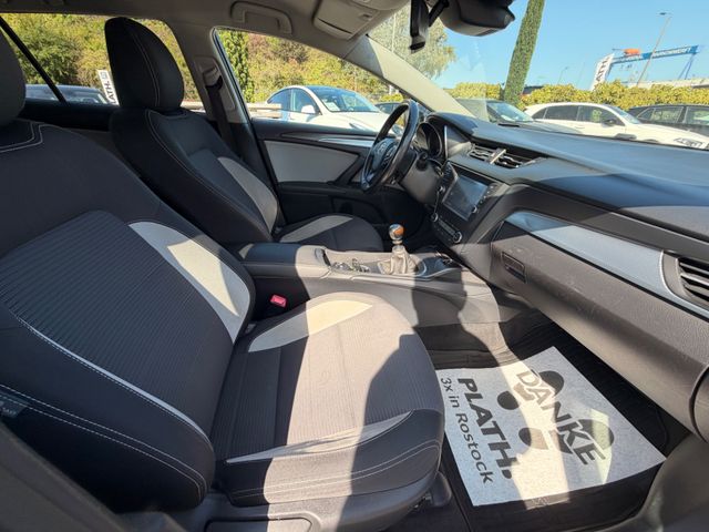 Toyota Avensis Touring Sports Business Edition