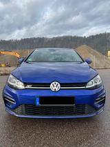 Volkswagen Golf 2.0 TDI DSG 3x R-line ACC LED VW-Scheckheft - Volkswagen Golf Limousine R line mit Diesel-Antrieb