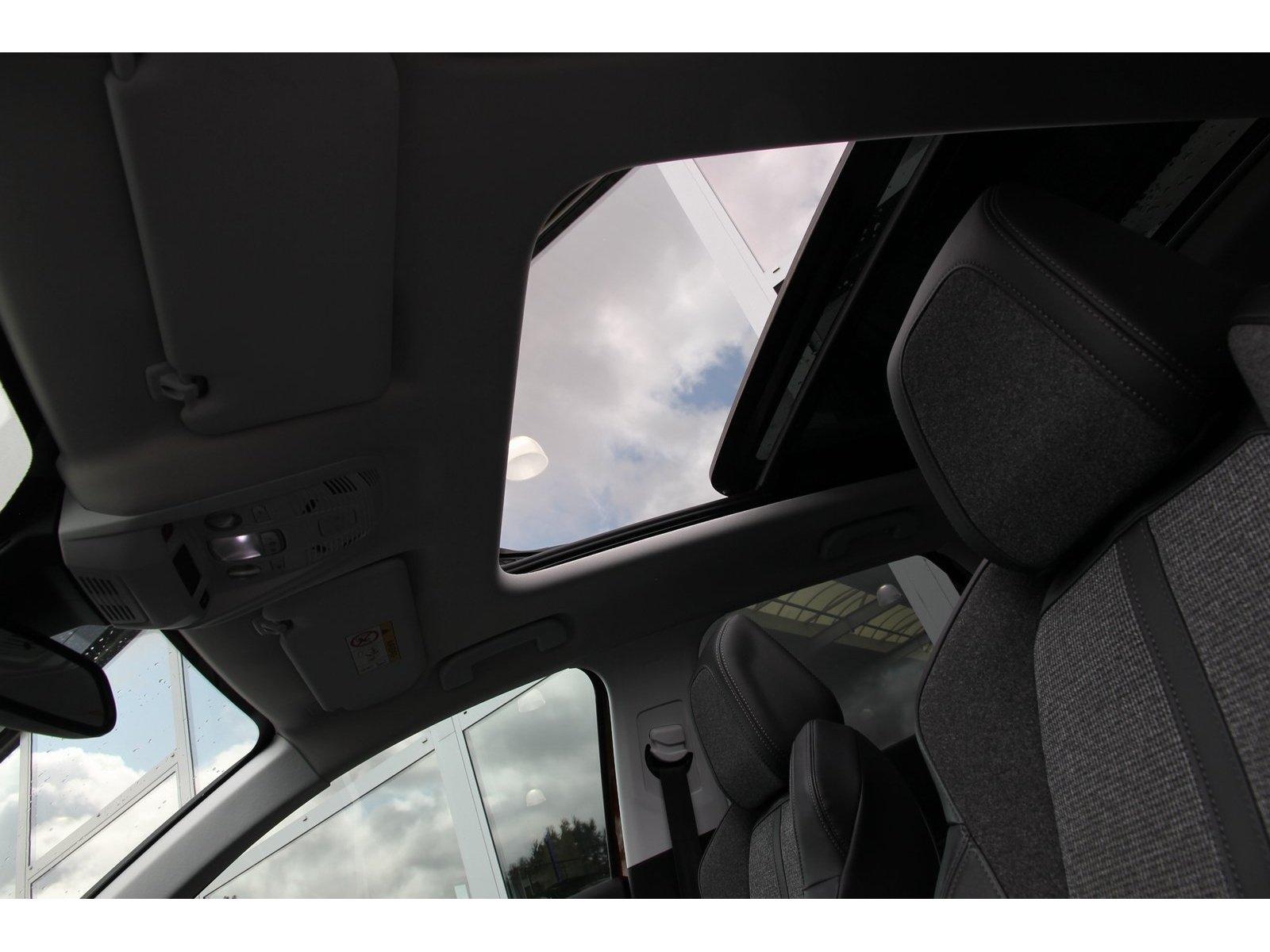 Peugeot 3008 Allure PT 130 Pano Carplay Navi Klima SHZ