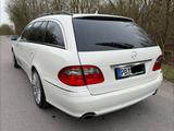 Mercedes-Benz E 220 CDI T AVANTGARDE Sportpaket Command 18 Zol - Mercedes-Benz E 220: Cdi Sport