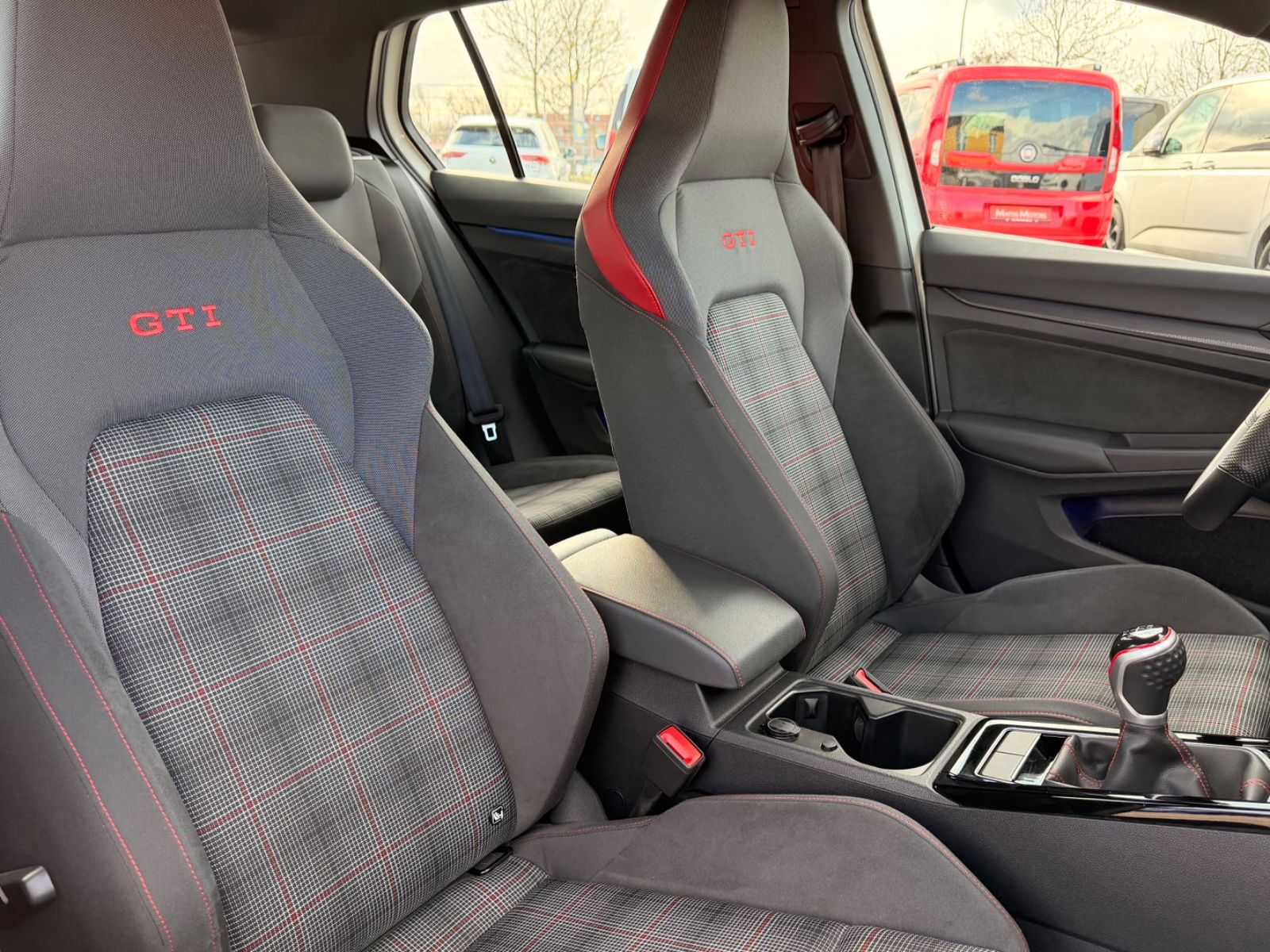 VW Golf VIII Lim. GTI AAC SHZ NAVI PDC V+H LED