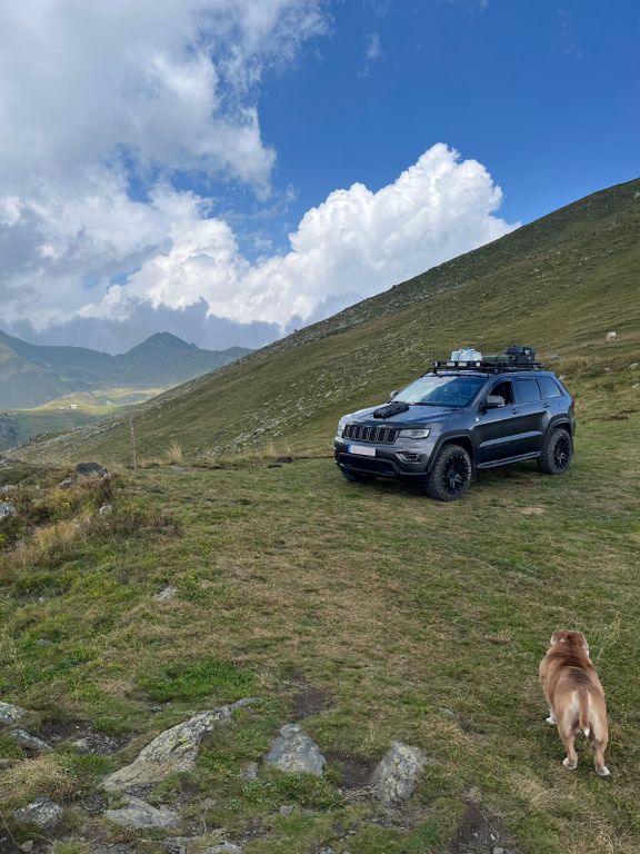 Image of Jeep Grand Cherokee