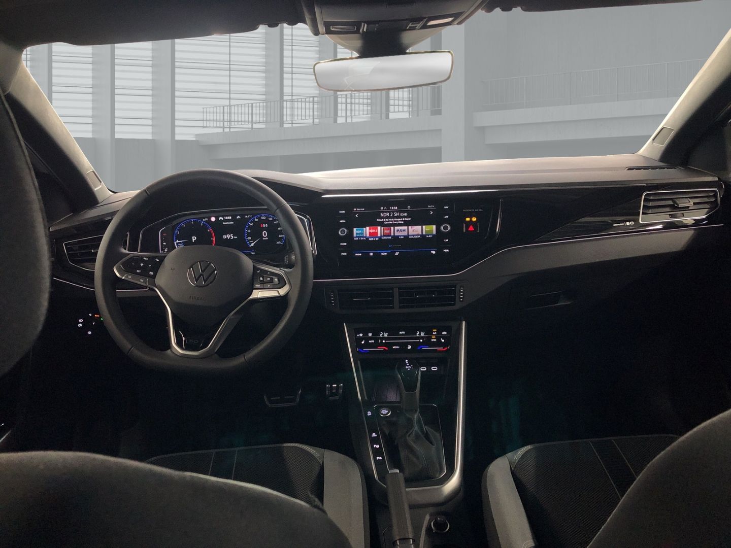 Fahrzeugabbildung Volkswagen Polo Style ''50 Jahre'' 1.0 TSI DSG Navi Digital
