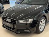 Audi A4 Avant 2.0 TDI S-Line  Ambition Xenon Navi AHK - Audi A4: Schwarz