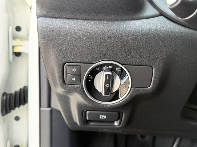 Infiniti Q30 1.6 16V Luxe Tech|Panorama|Kamera|BOSE|DAB