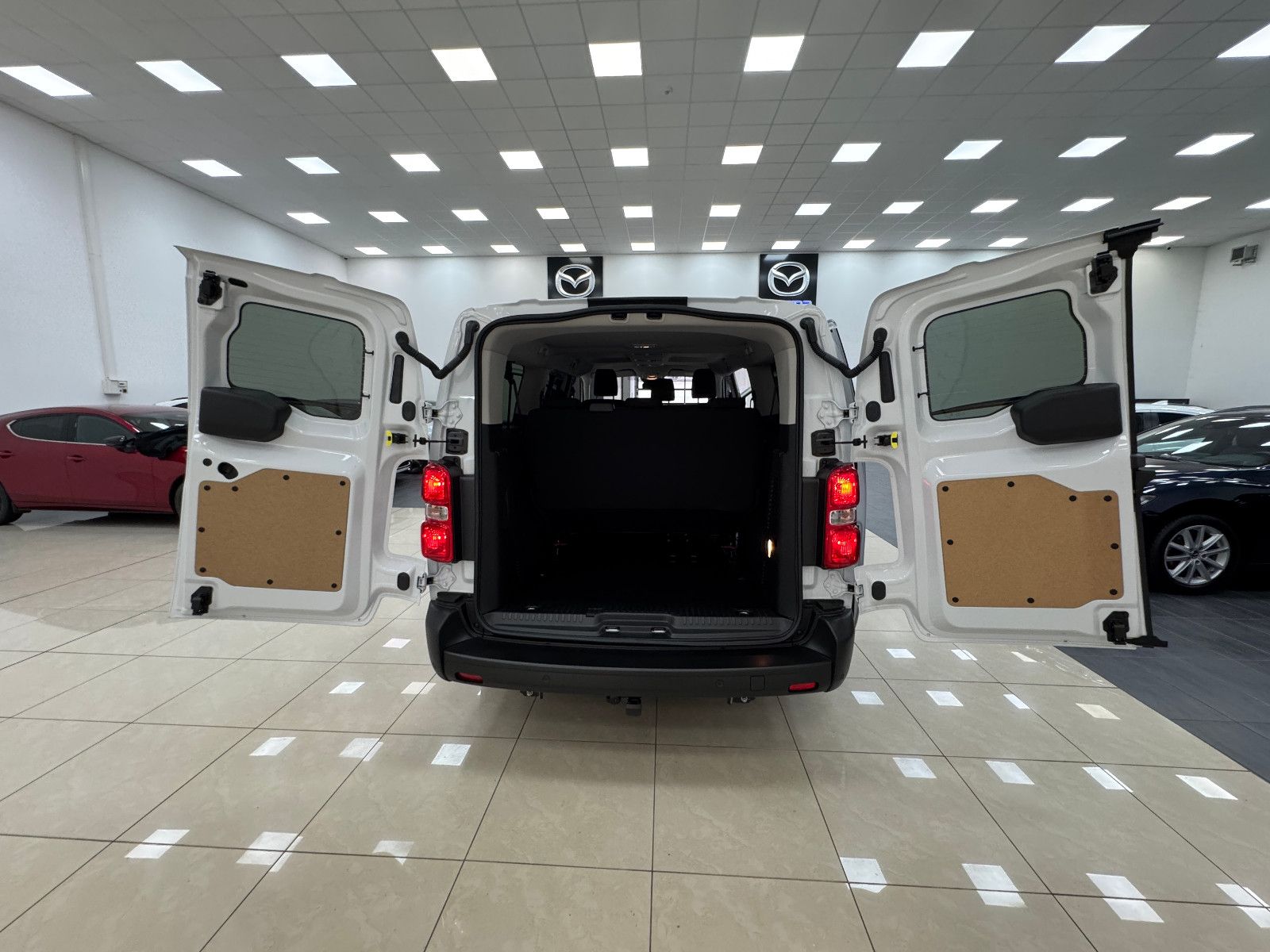 Peugeot Traveller - Bild 42