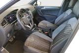 Volkswagen Tiguan 2.0 TDI R-Line 4M*DSG*APP*IQ.LIGHT*NAV*AC - Volkswagen Gebrauchtwagen in Berlin