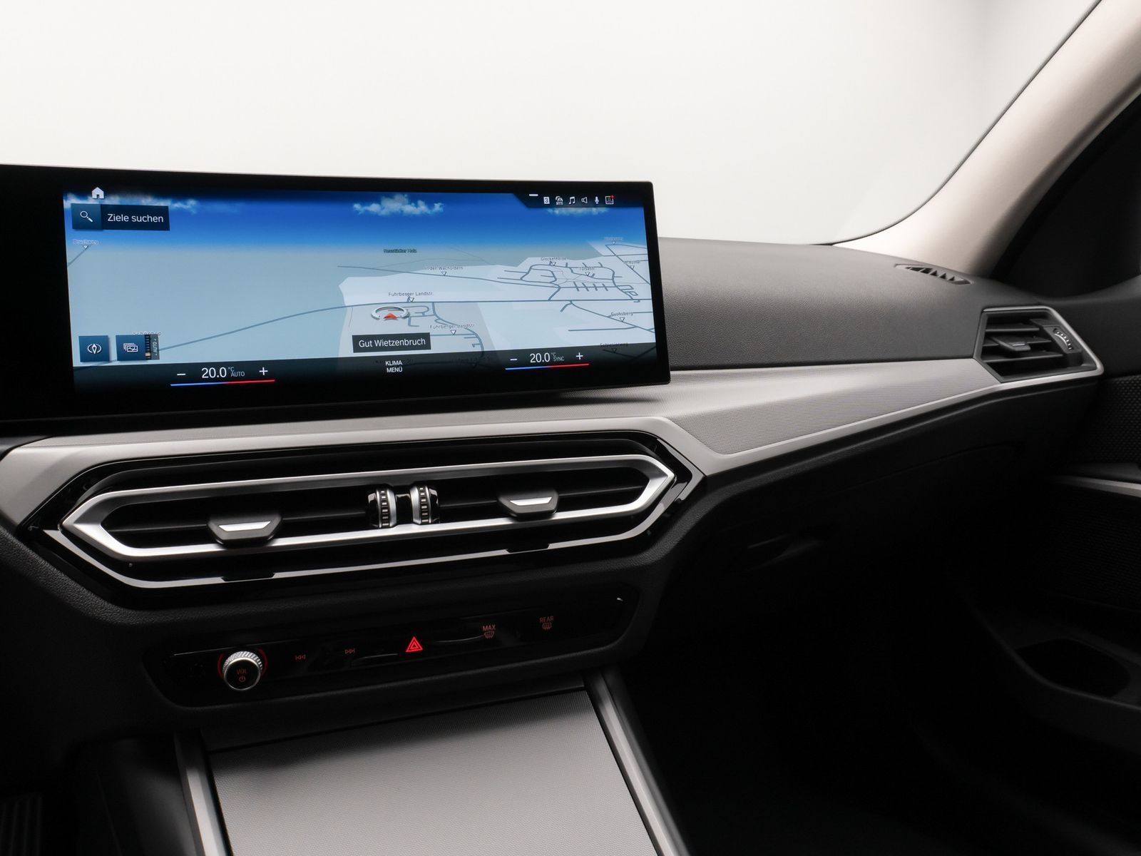 Fahrzeugabbildung BMW 320d xD Kamera DAB CockPit+ Widscreen SportLenkr