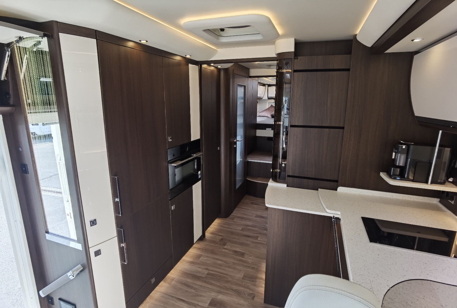 Fahrzeugabbildung Morelo Grand Empire 110 GSO Slide-Out M25
