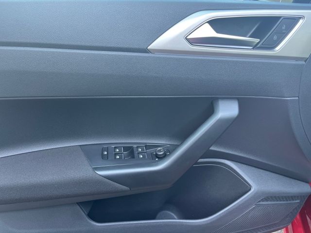 Polo 1.0 TSI DSG LIFE LED+KAMERA+AHK+DCP+PDC+ACC