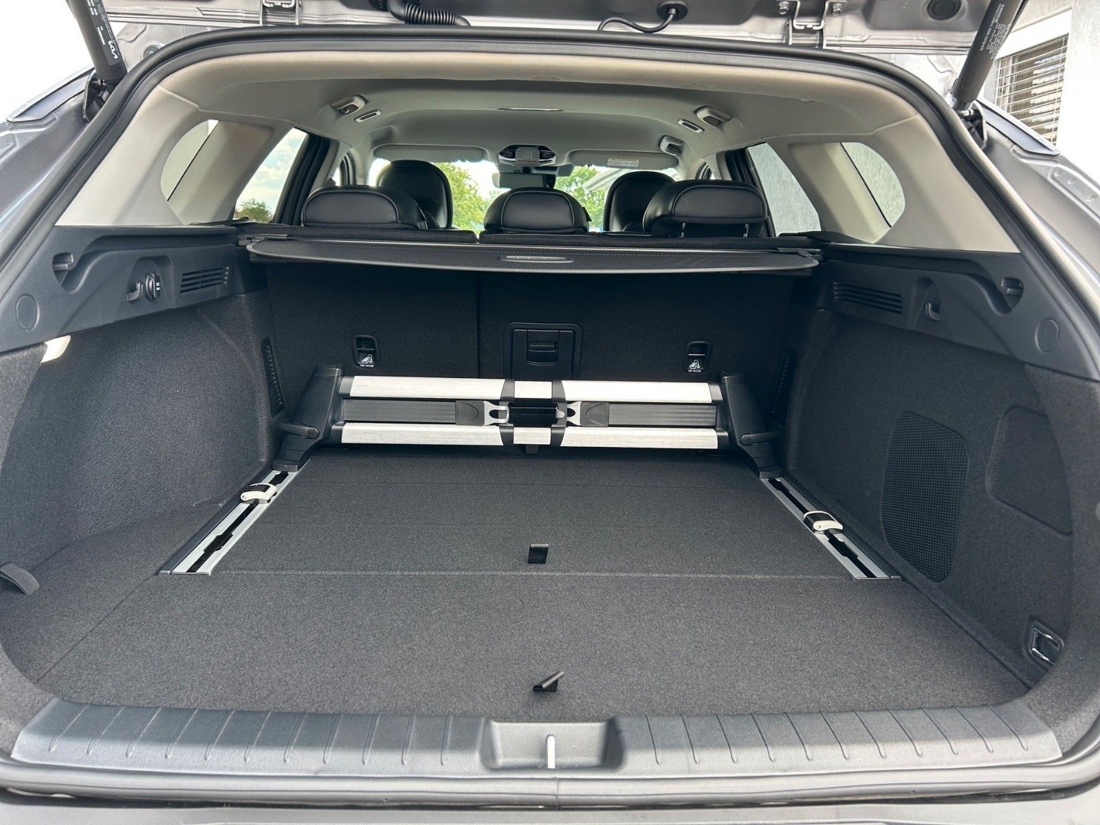 Fahrzeugabbildung Kia K4 Sportswagon 1.6T 150 DCT Spirit DWP GD
