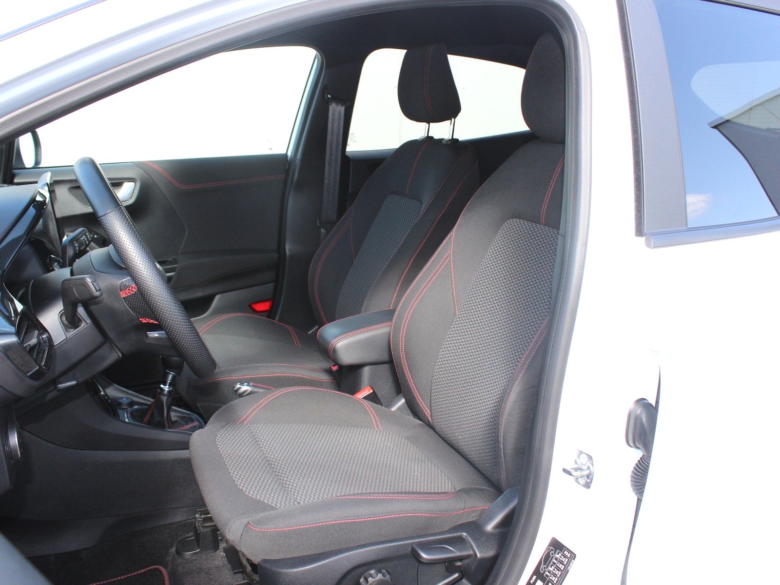 Fahrzeugabbildung Ford Puma ST-Line 1,0 EcoBoost Mild Hybrid