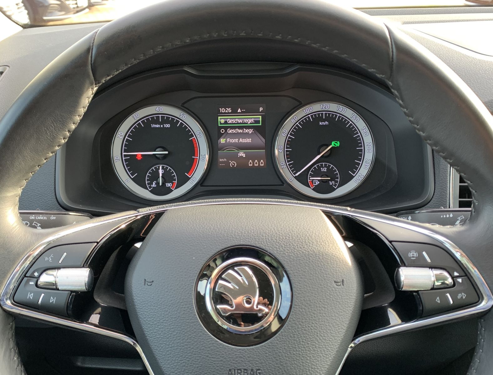 Fahrzeugabbildung SKODA Karoq 1.5 TSI*Drive125*Skoda Anschlussgarantie*