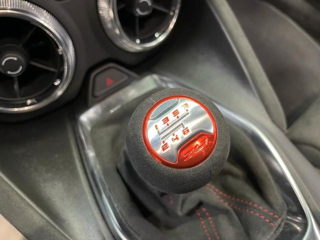 Fahrzeugabbildung Chevrolet CAMARO ZL1-1SE  6.2 V8 KOMPRESSOR CARBON SOFORT!