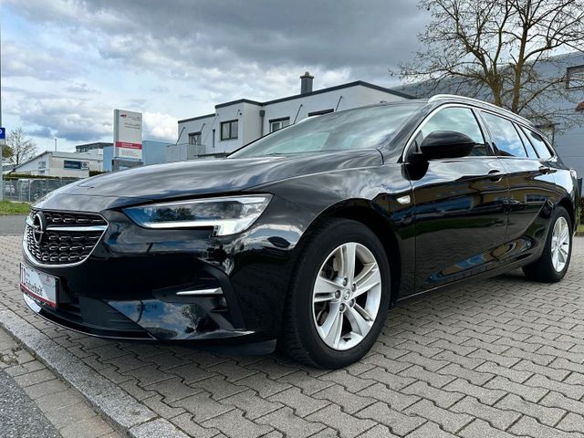 Opel Insignia Sports Tourer/1HAND/KEYLES/NAVI/CAM/SHZ