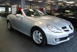 Mercedes-Benz SLK 200 Kompressor Automatik - Mercedes-Benz SLK 200 aus 2010: Kompressor