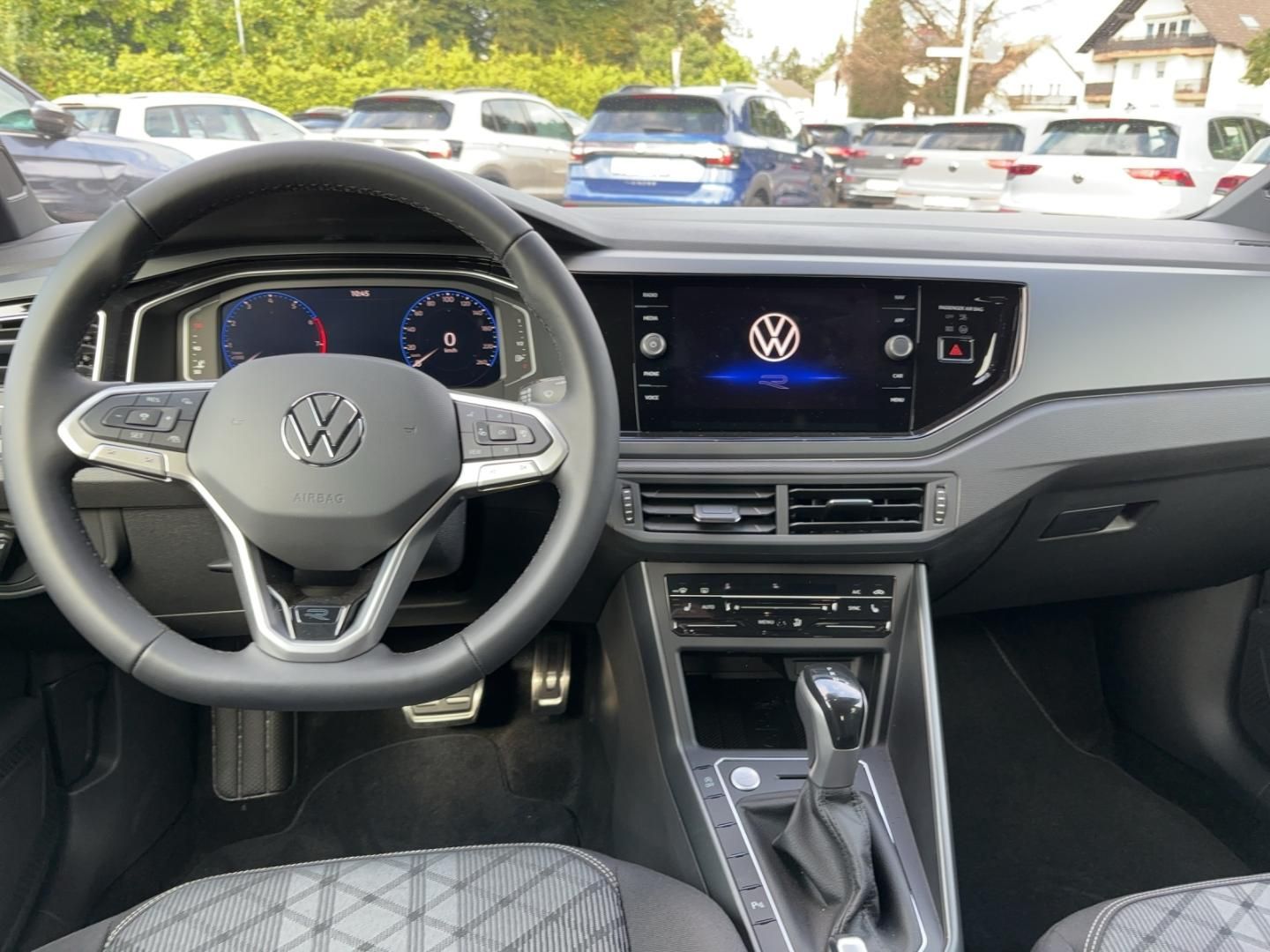 Fahrzeugabbildung Volkswagen Polo R-Line R-Line, 17"Bergamo,Climatronic,Navi,