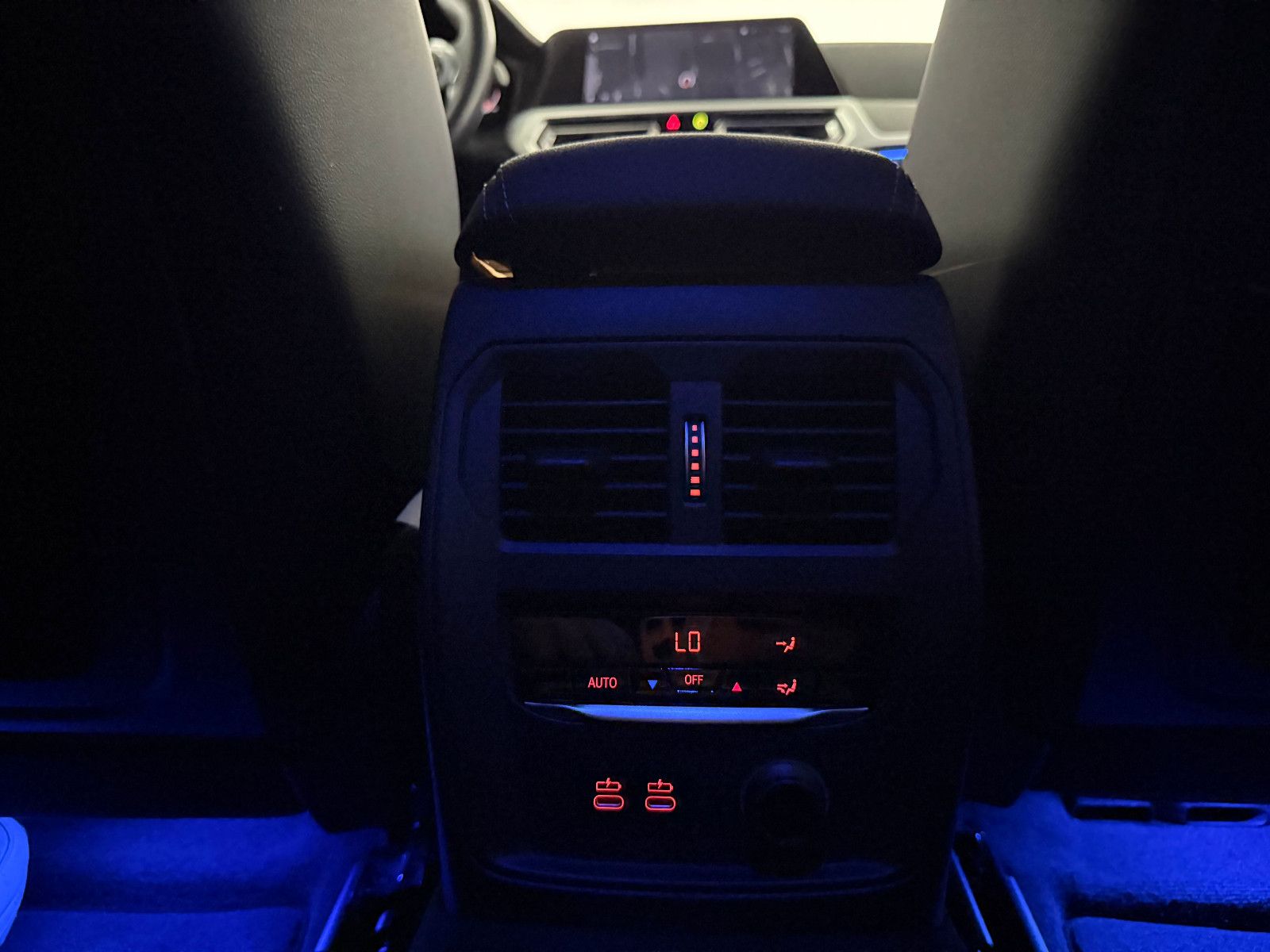 Fahrzeugabbildung BMW 320 d xDrive M SPORT/LED/HuD/H&K/AHK/ACC/VIRCO