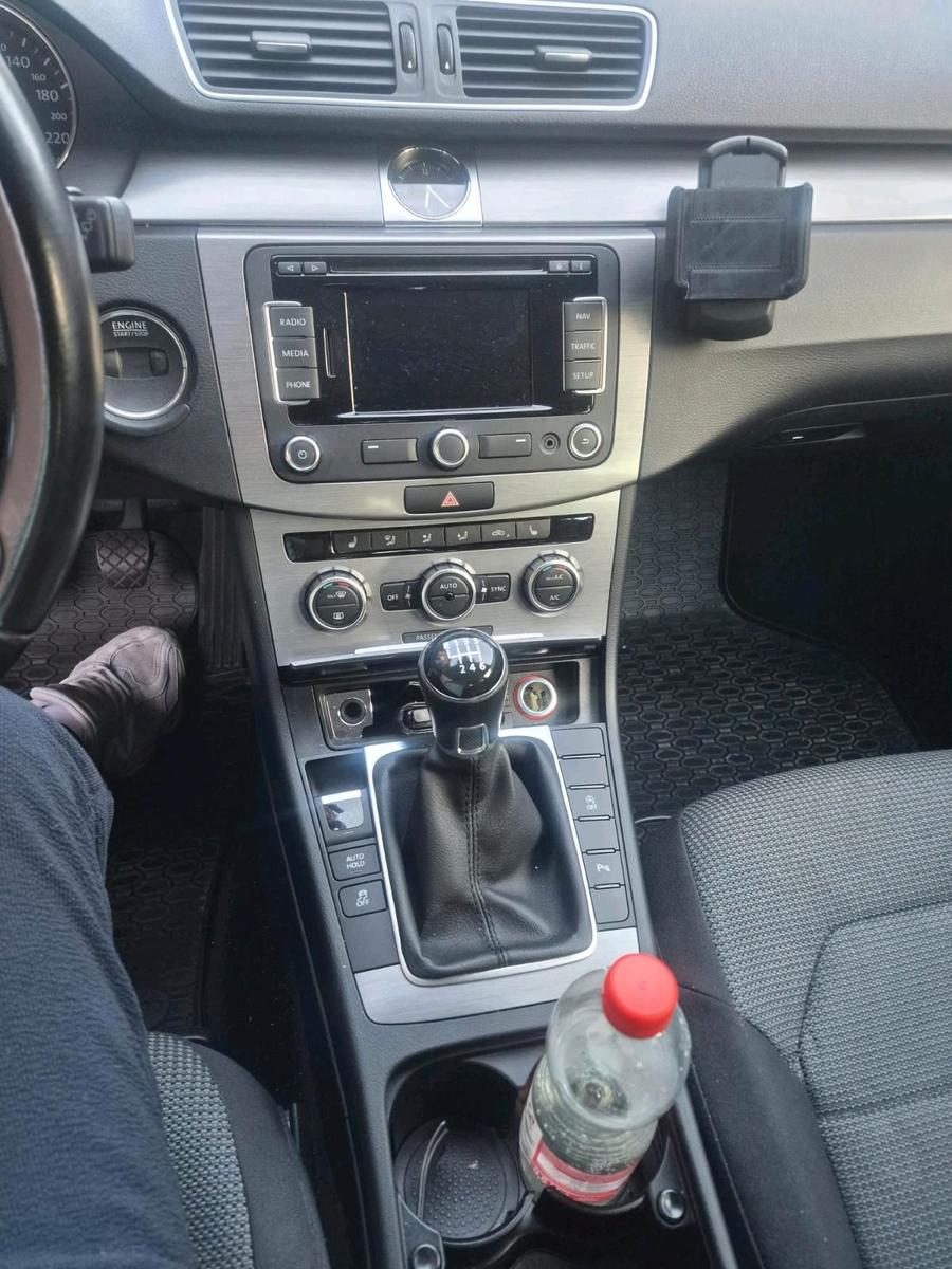 Volkswagen Passat 2014 — photo 8