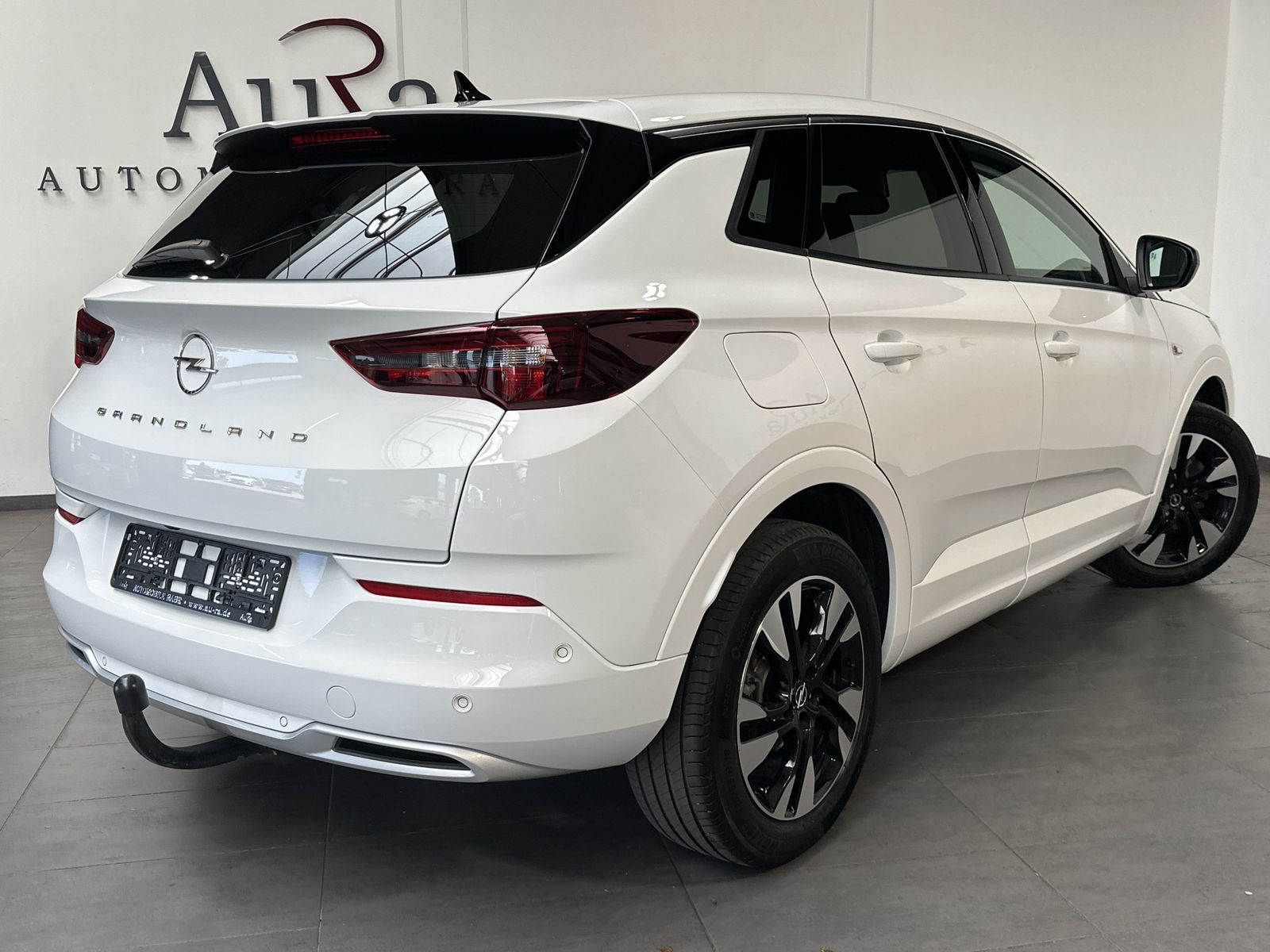Fahrzeugabbildung Opel Grandland (X) 1.5 D Elegance NAV+MATRIX+ACC+AHK