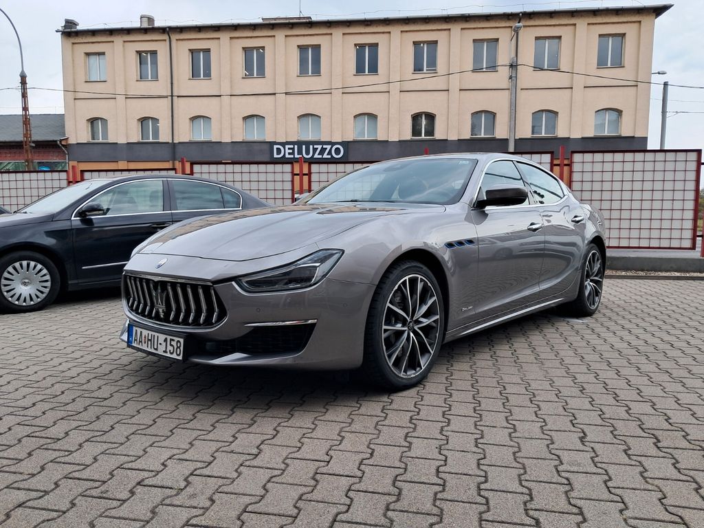 Image of Maserati Ghibli