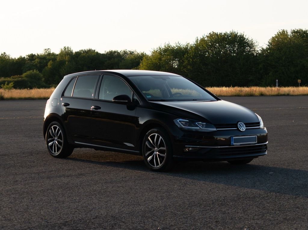 Image of Volkswagen Golf