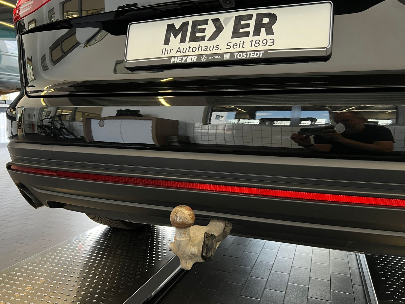 Fahrzeugabbildung Volkswagen Touareg 3.0 TDI 4MOTION *AHK, Luft, Leder, ACC,