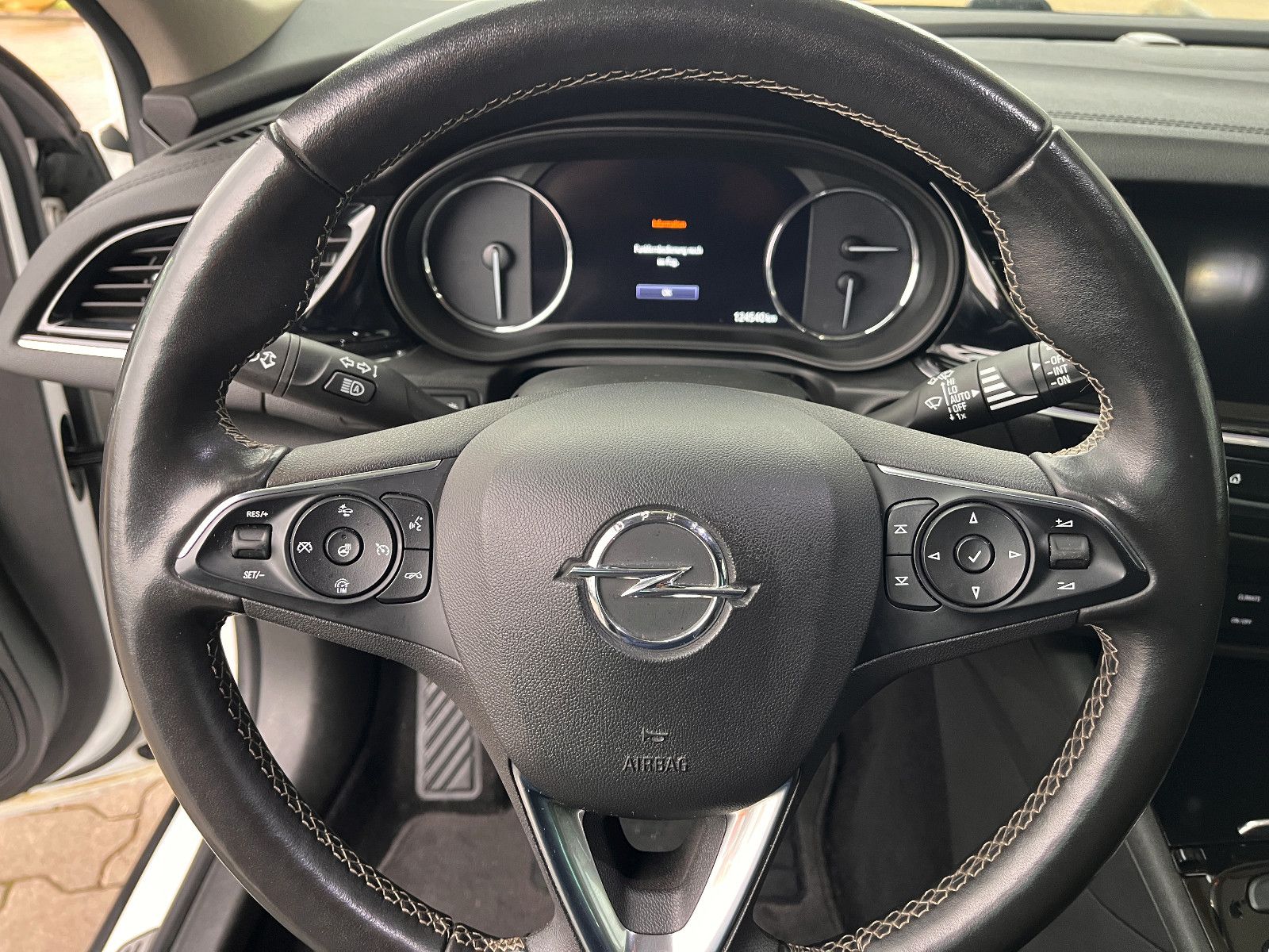 Fahrzeugabbildung Opel Insignia B Sports Tourer Business Innovation