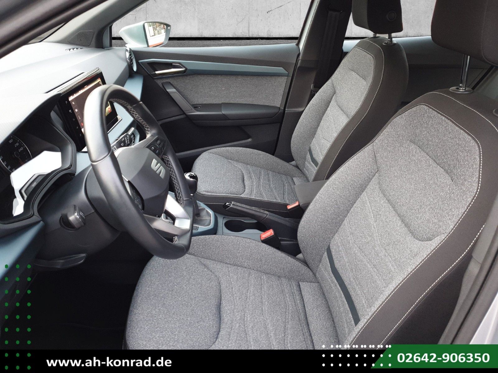 Fahrzeugabbildung SEAT Arona Xperience 1.0 TSI*NAVI*LED*APP