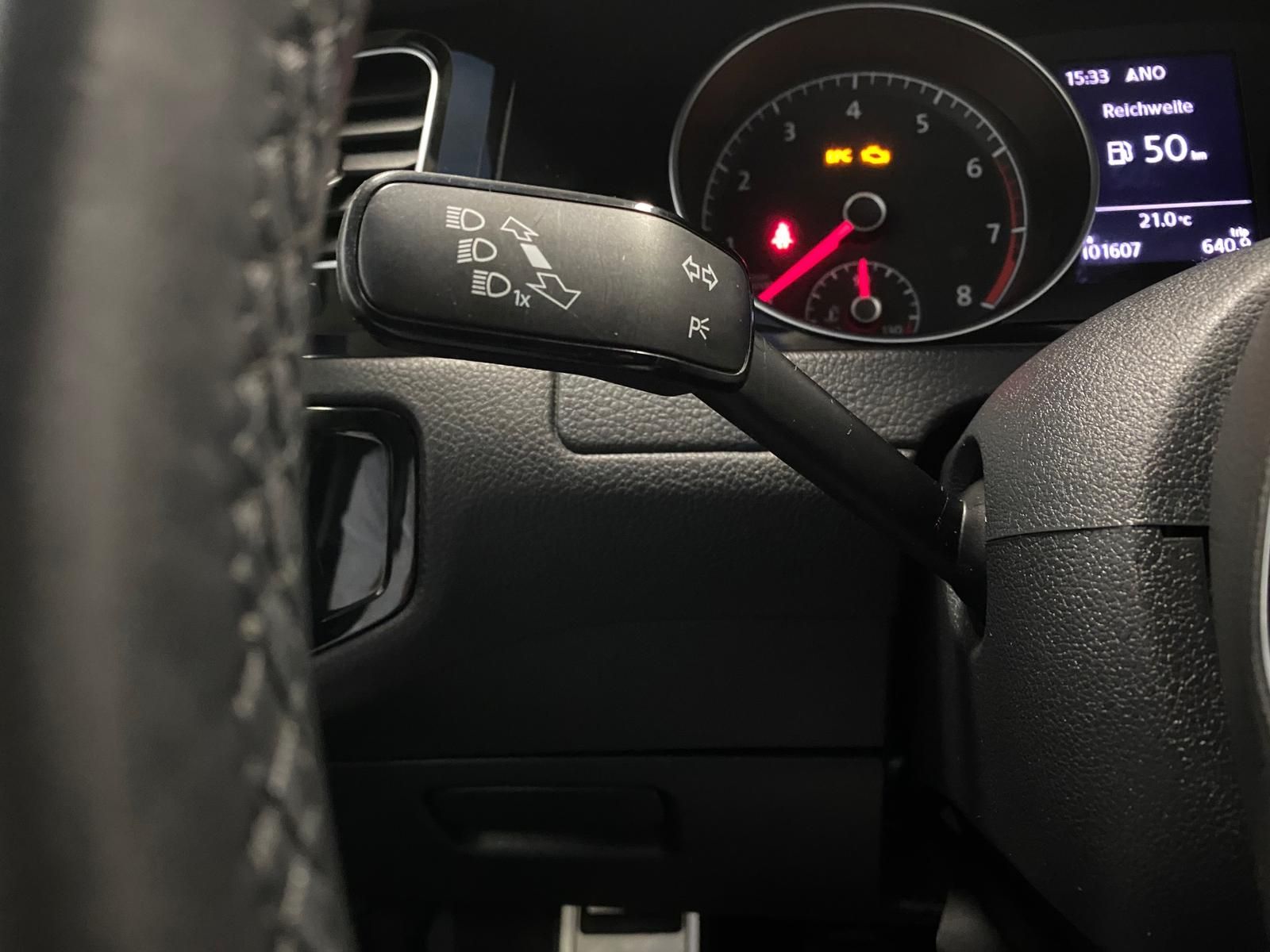 Fahrzeugabbildung Volkswagen Golf 1.0 TSI Join+ALLWETTER+KLIMA+SITZHEIZ+NAVI+