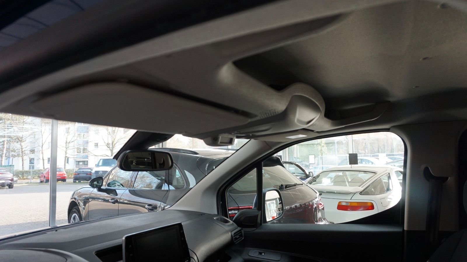 Fahrzeugabbildung Citroën Berlingo Feel M *1.Hand*Carplay*Navi*Kamera*