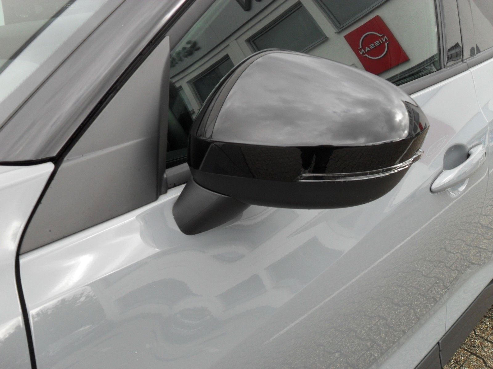 Fahrzeugabbildung Nissan Juke 1,0 N-Connecta Benzin | WP | Navi