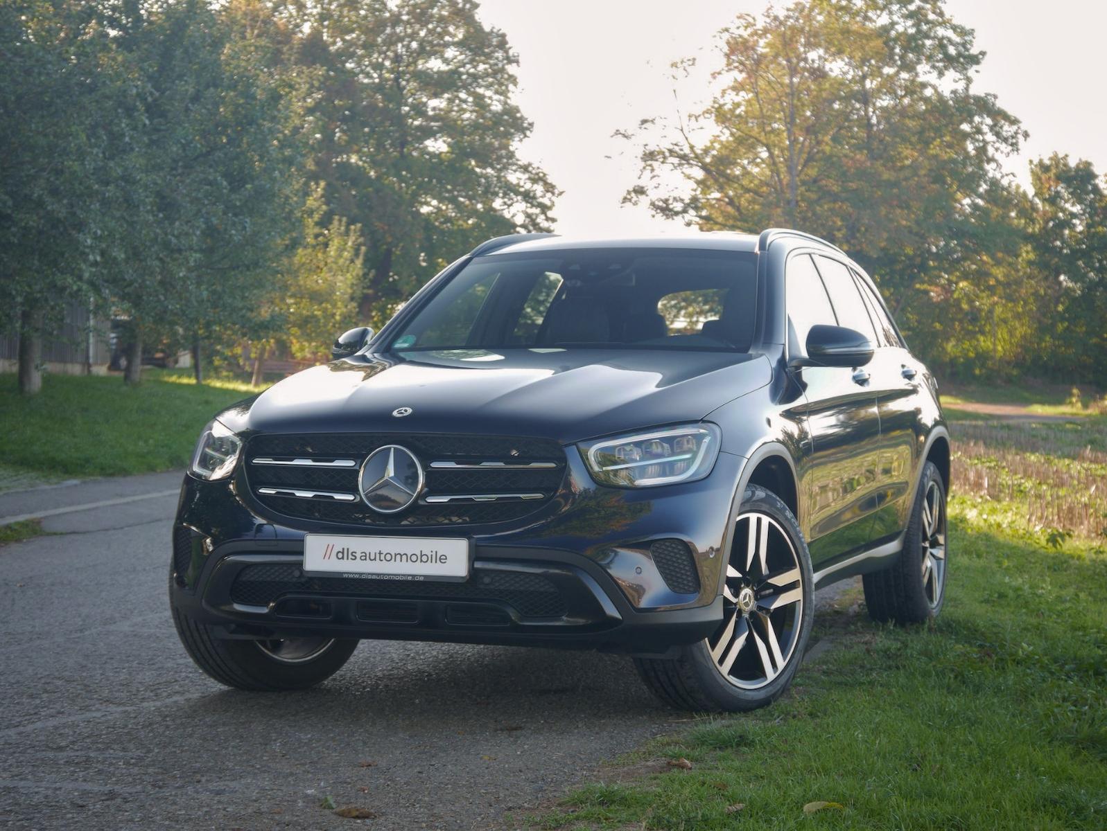 Mercedes-Benz GLC 300 e 4Matic Plug-In-Hybrid//AMG Line