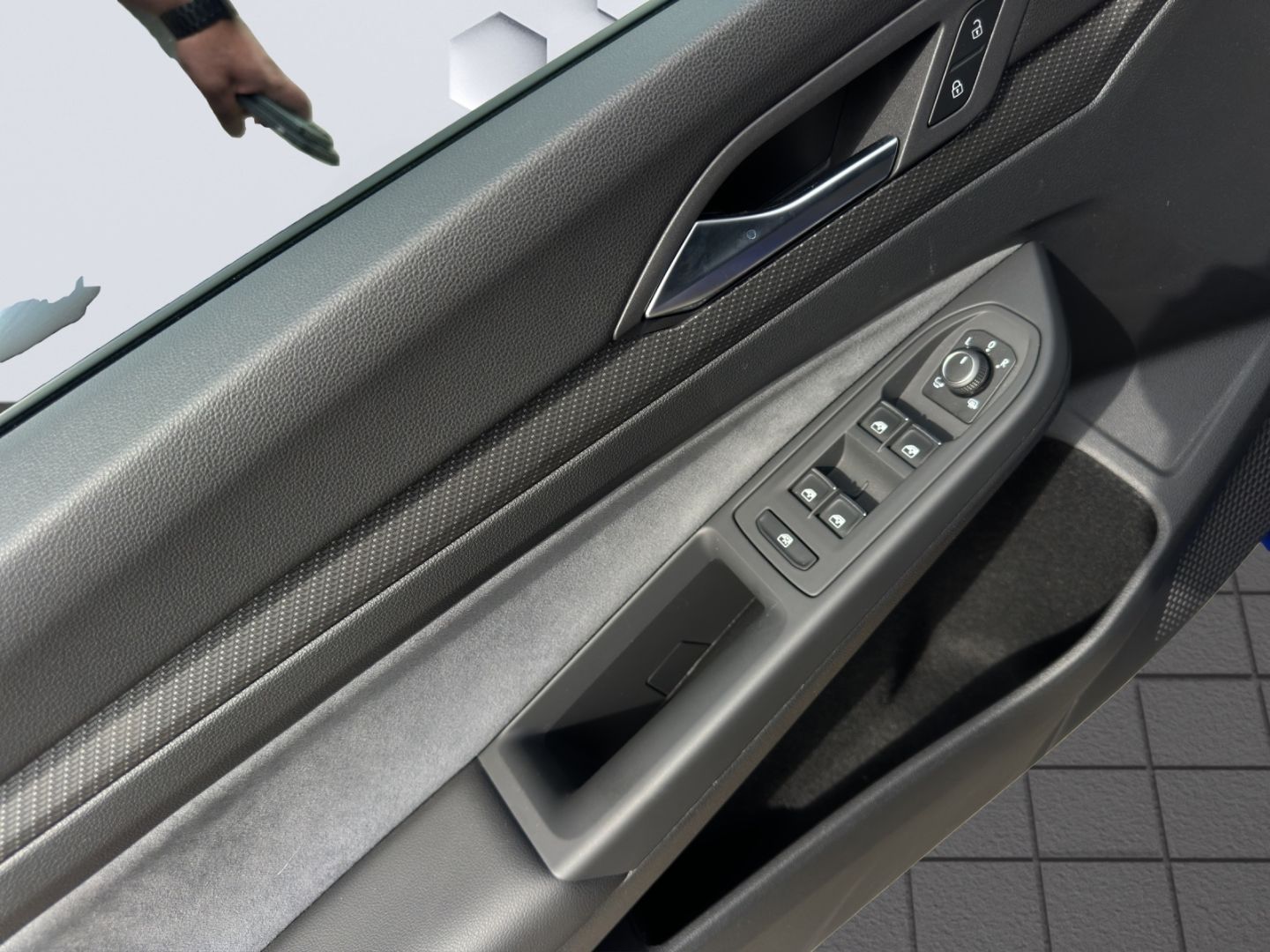 Golf R VIII 2.0 TSI 4Motion DSG 235kW LED HuD Ap