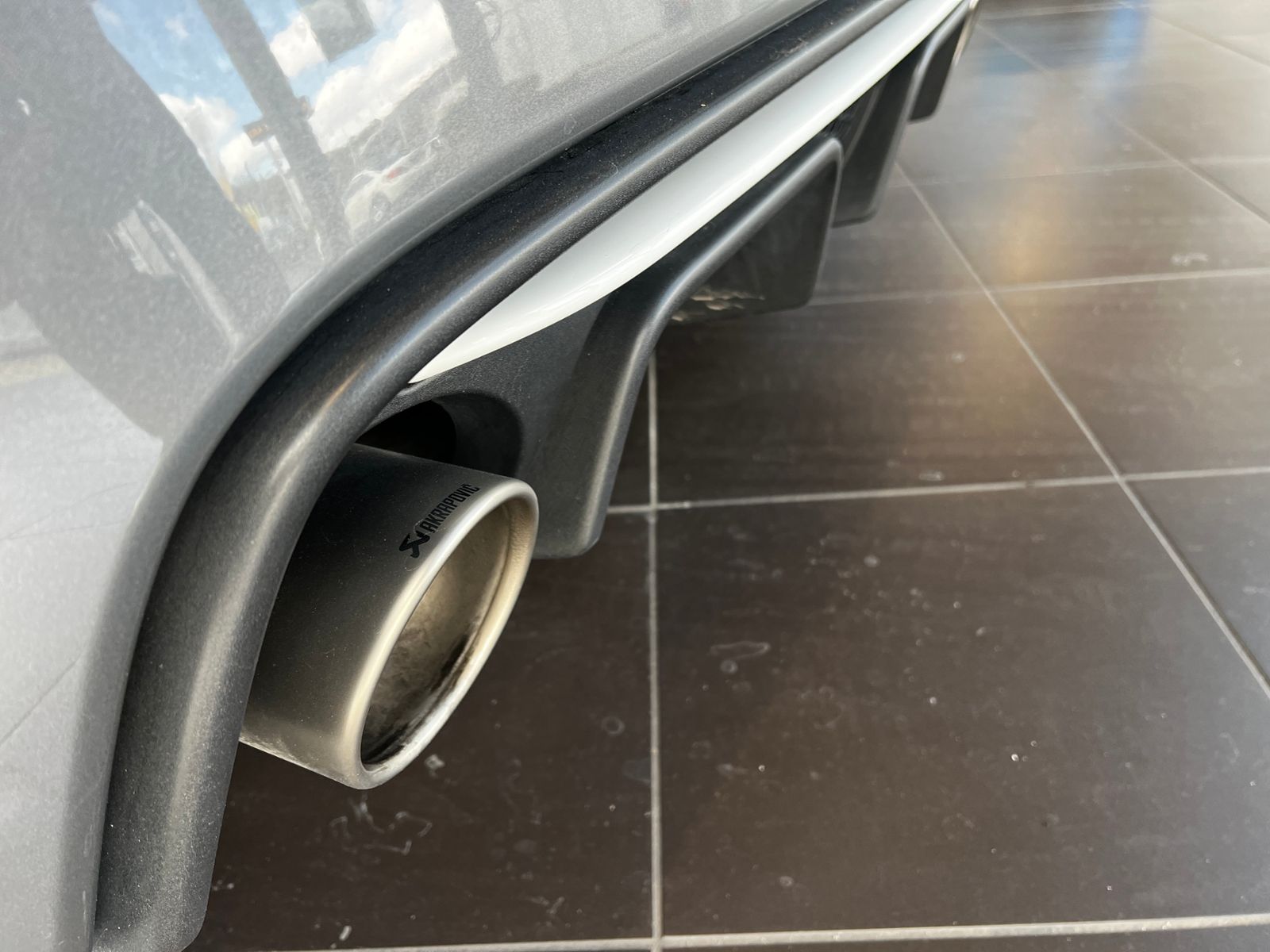 Fahrzeugabbildung Abarth 595C esseesse AKRAPOVIC XENON NAVI ALU