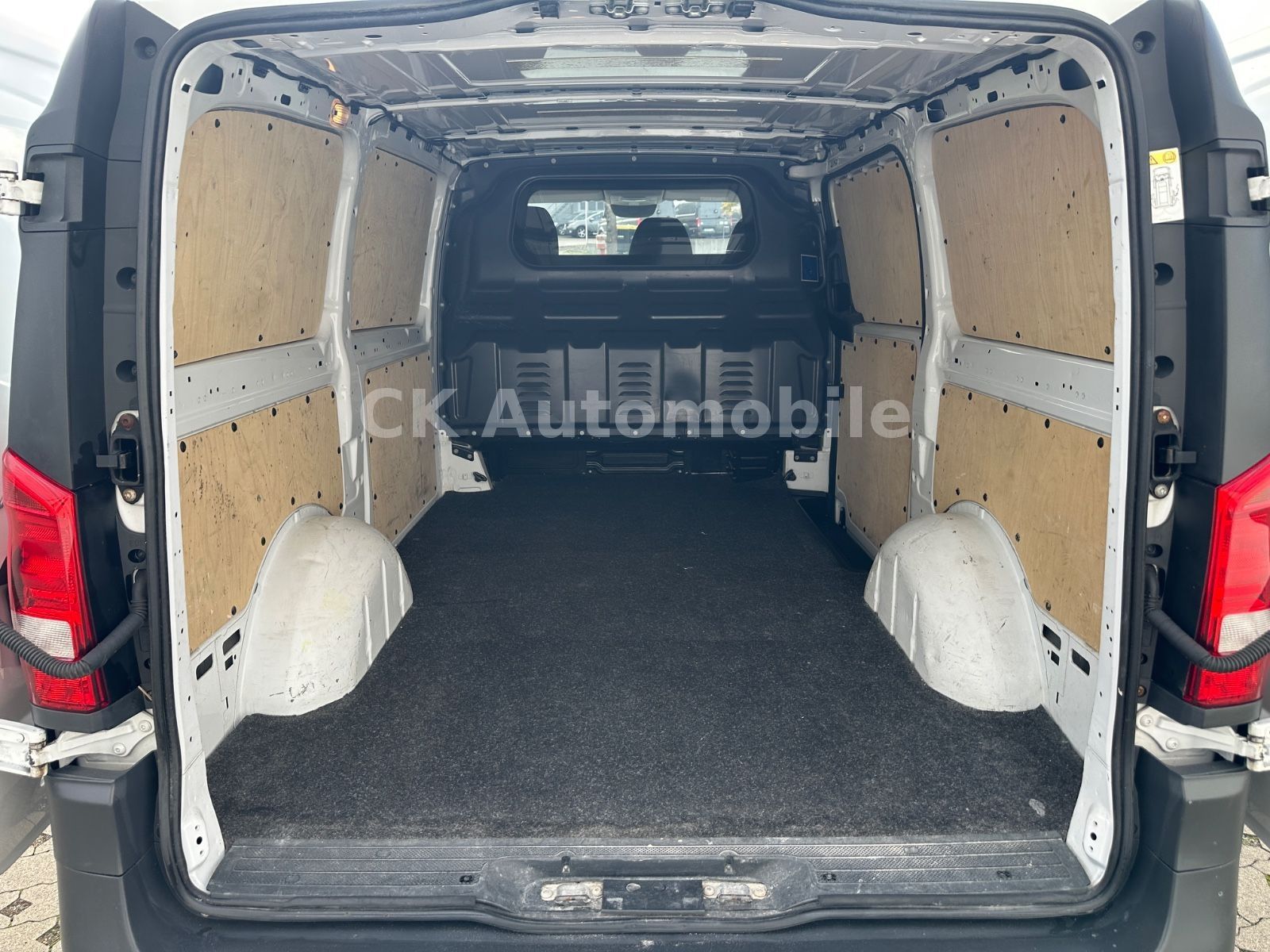Fahrzeugabbildung Mercedes-Benz Vito Kasten 116 CDI RWD lang Autom./Klima/PDC