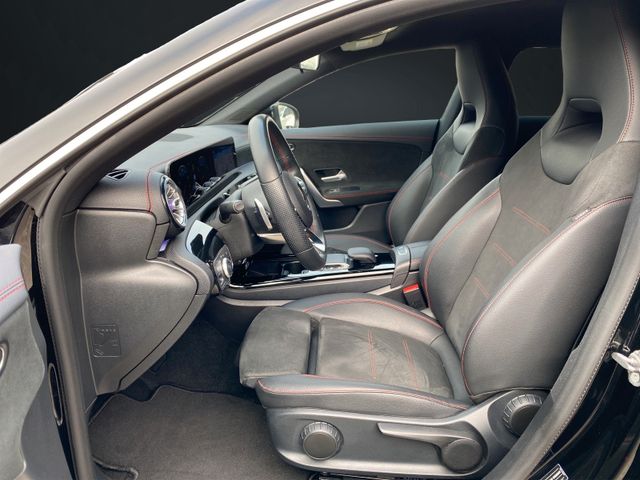 Mercedes-Benz CLA 180 Shooting Bra