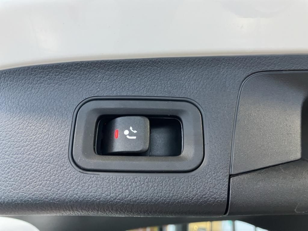 Fahrzeugabbildung Mercedes-Benz GLA 200 AMG*NIGHT*PANO*AHK*KEYL*BURM*360°KAMERA