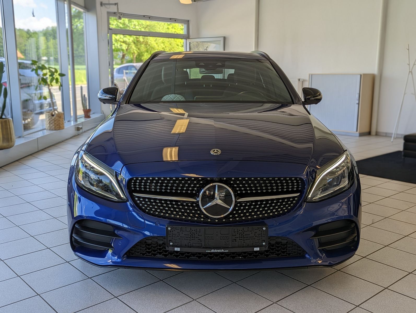 MERCEDES-BENZ C 300 d AMG Multbeam Burmester Memory designo 19 - Image 2