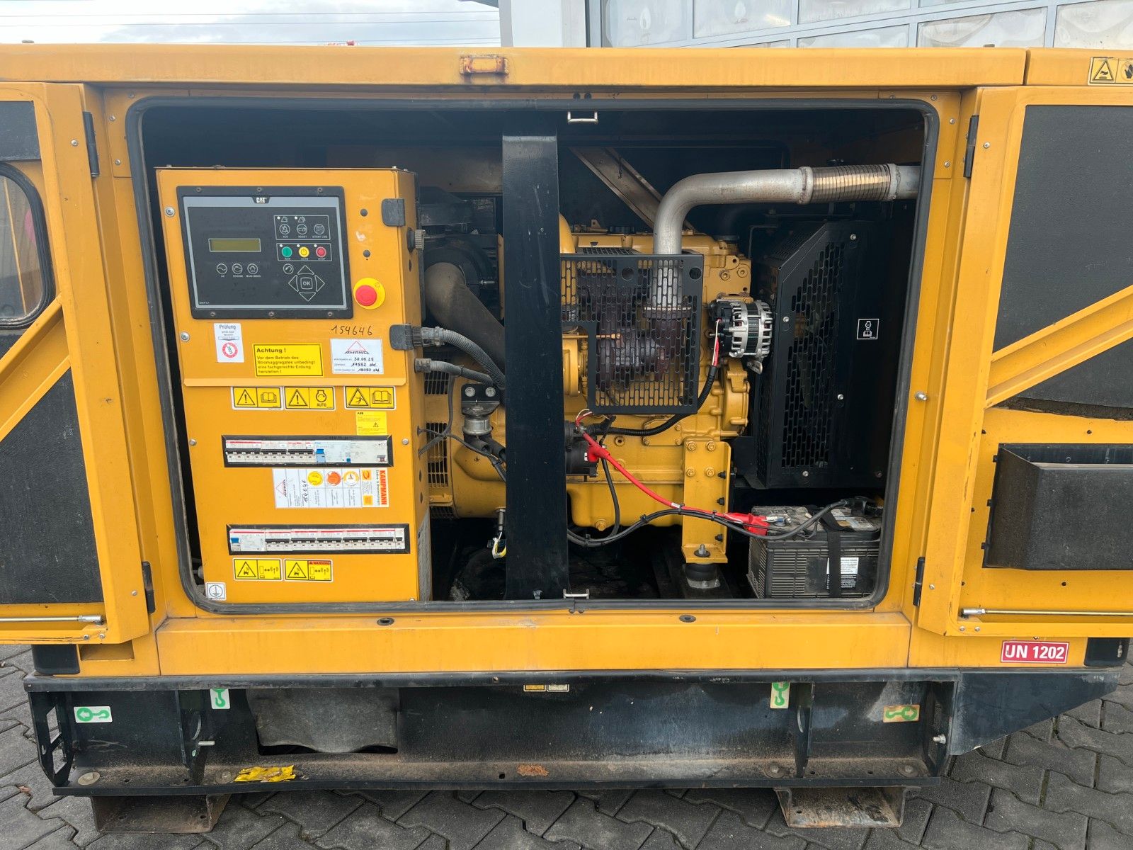 Fahrzeugabbildung CAT DE65E3 / Stromerzeuger / 60KVA / 2017 / 17.917h