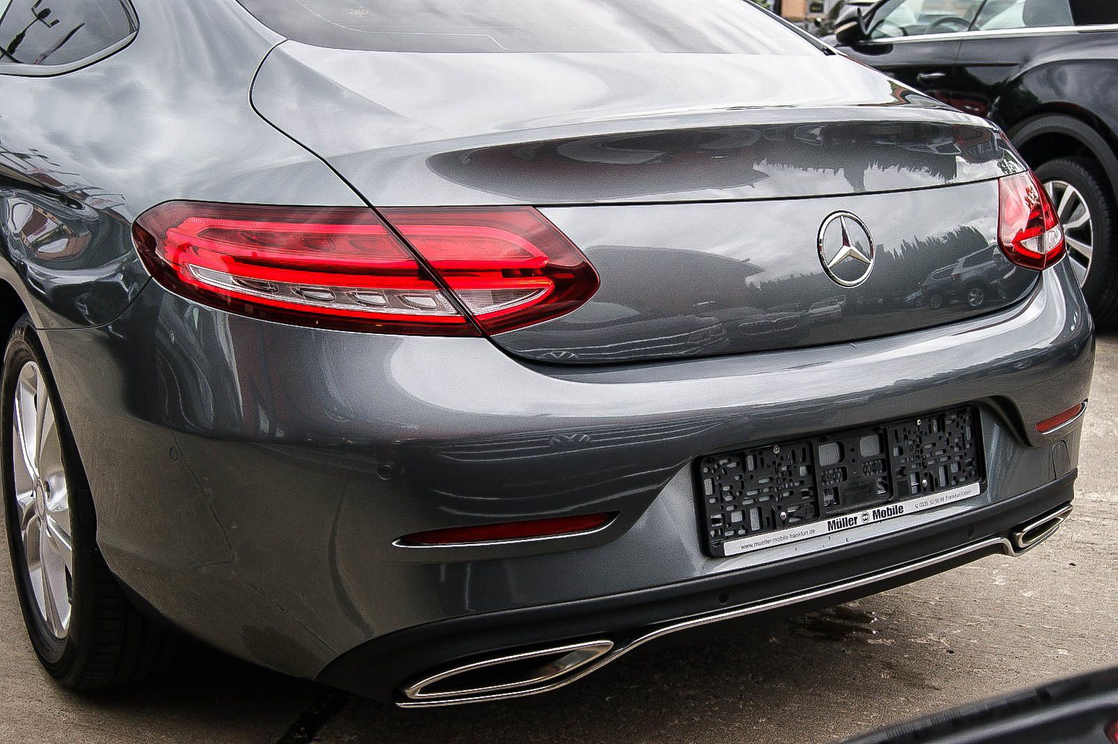 Fahrzeugabbildung Mercedes-Benz C 200 Coupe' Aut NAVIGATION PARKASSISTENT LEDER