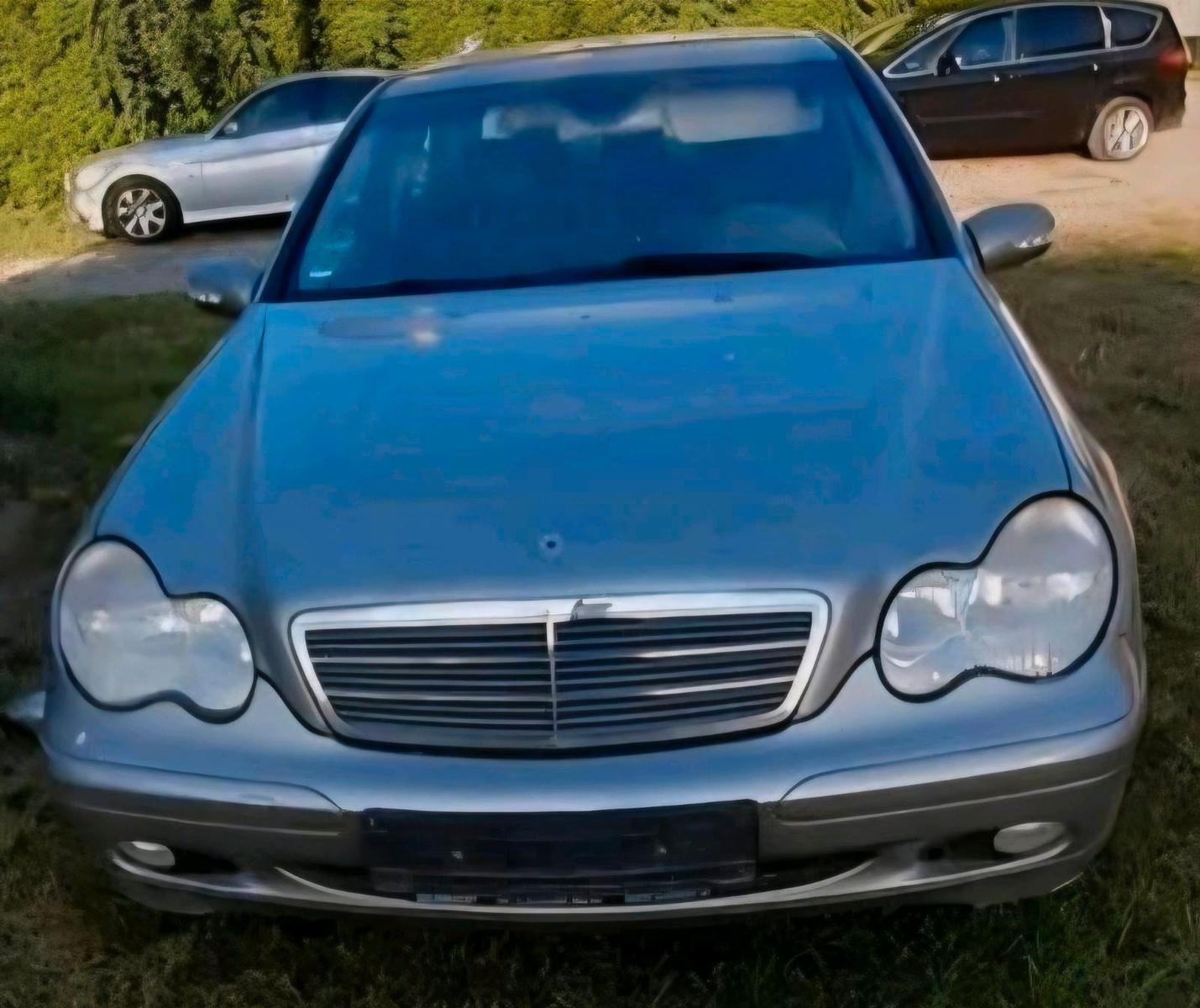 Mercedes-Benz C 180