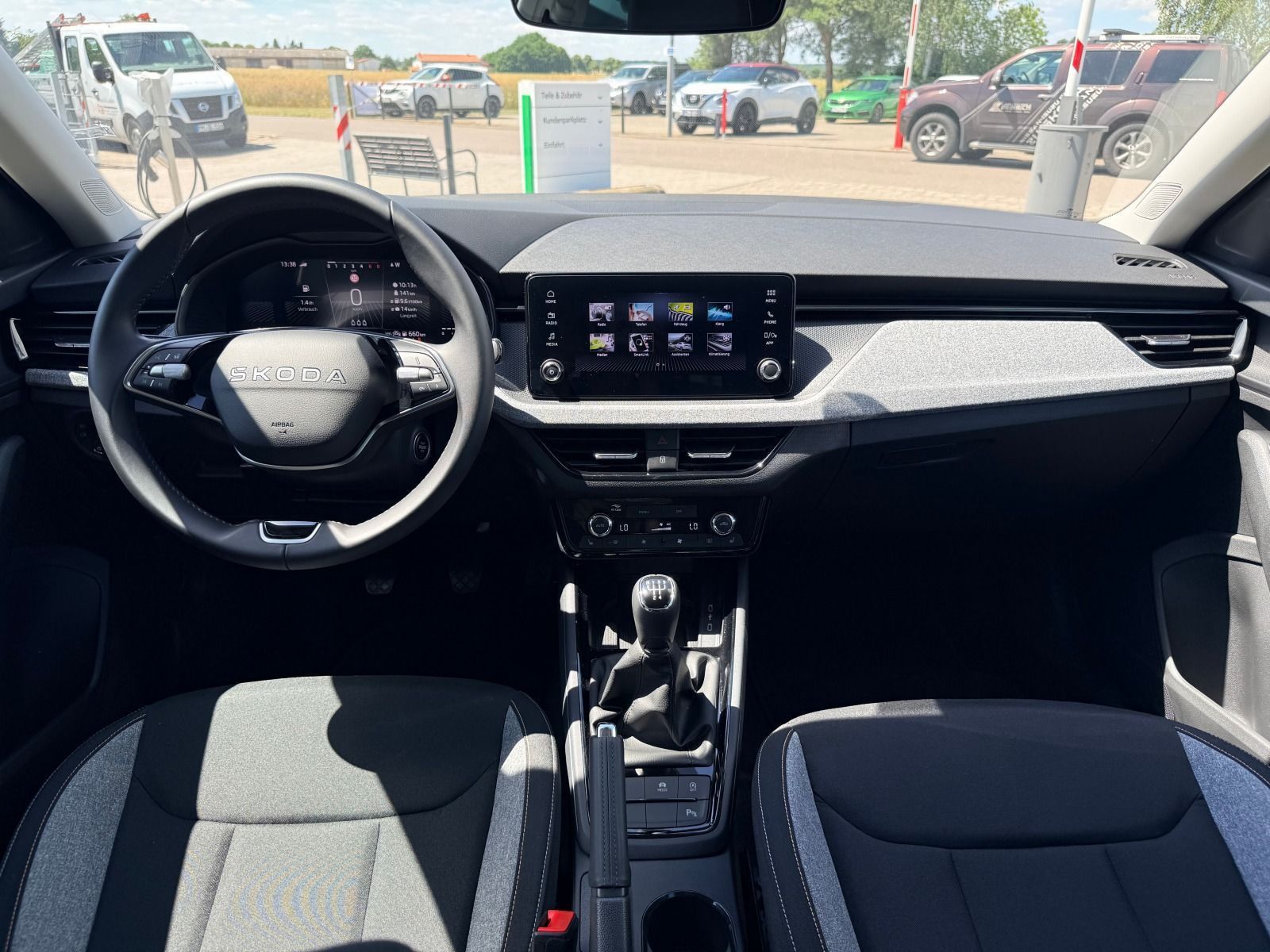 Fahrzeugabbildung SKODA Scala Selection Tour 1.0 TSI 70kW*5-Gang*RFK*Sma