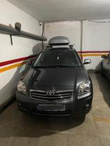 Toyota Avensis Combi Travel 2,2-l-D-CAT Travel - Toyota Avensis aus 2007: Kombi