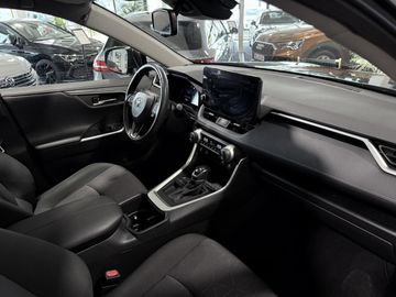 Toyota RAV 4 - 12