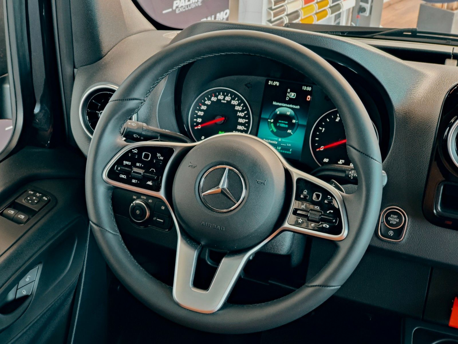Fahrzeugabbildung Mercedes-Benz X-CROSSVAN  RWD #stealthcamper