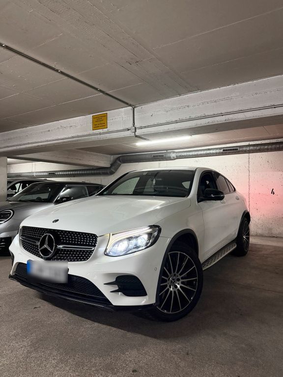 Image of Mercedes-Benz GLC 250