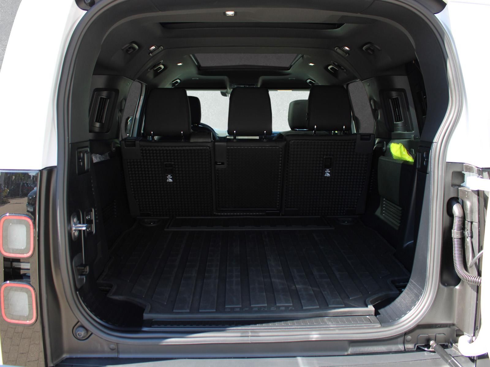 Fahrzeugabbildung Land Rover Land Rover Defender D350 Outbound